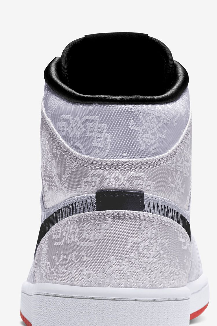 Air Jordan 1 Mid Fearless 'Edison Chen' 发布日期. Nike SNKRS CN