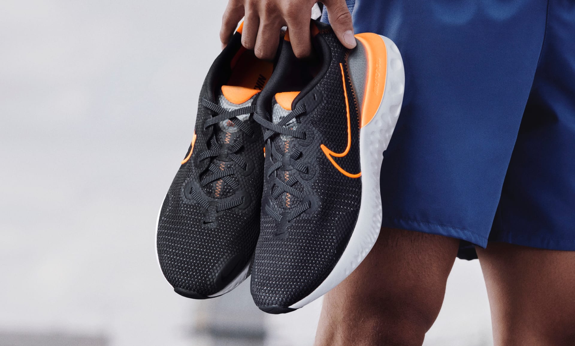 Nike Renew Run 男子跑步鞋-NIKE 中文官方网站