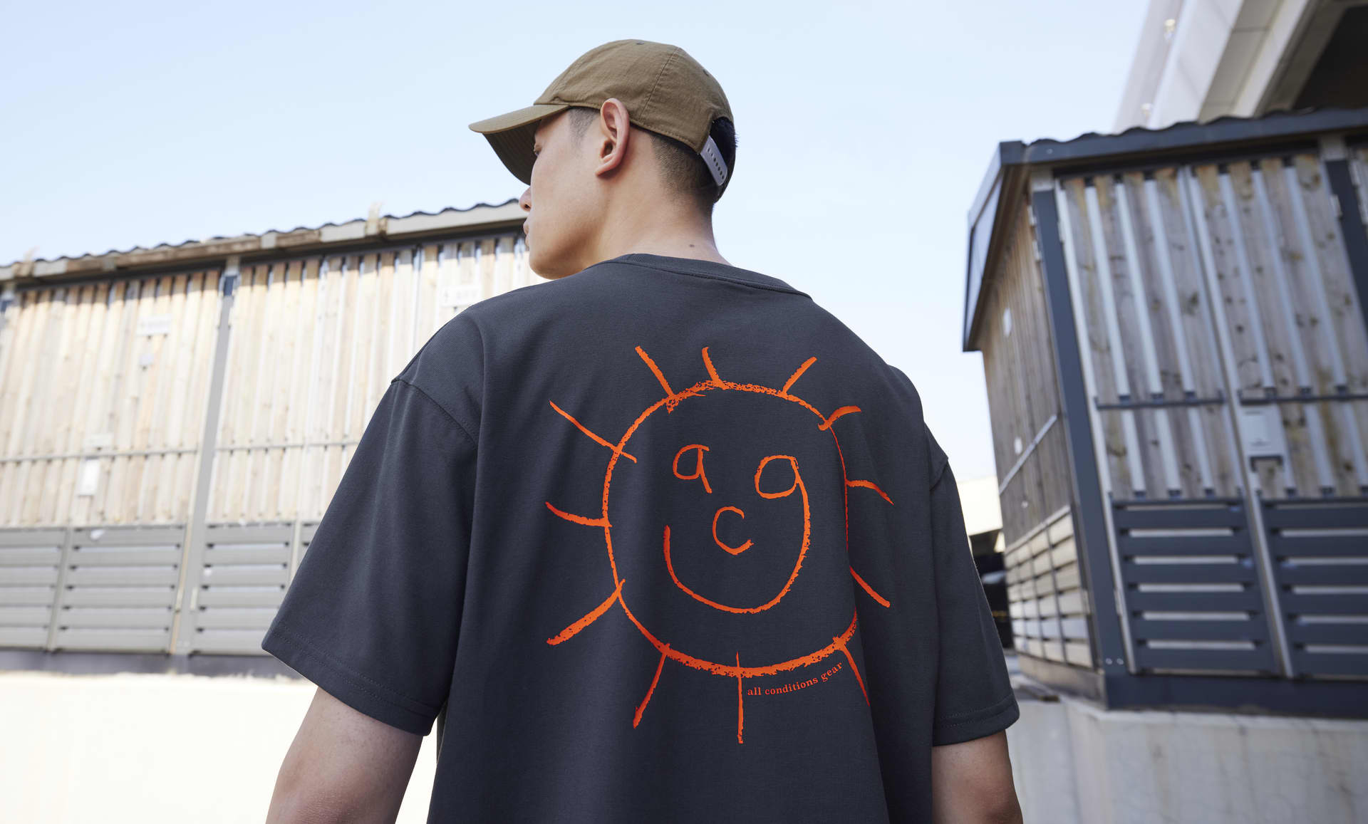 nike acg sunshine tee