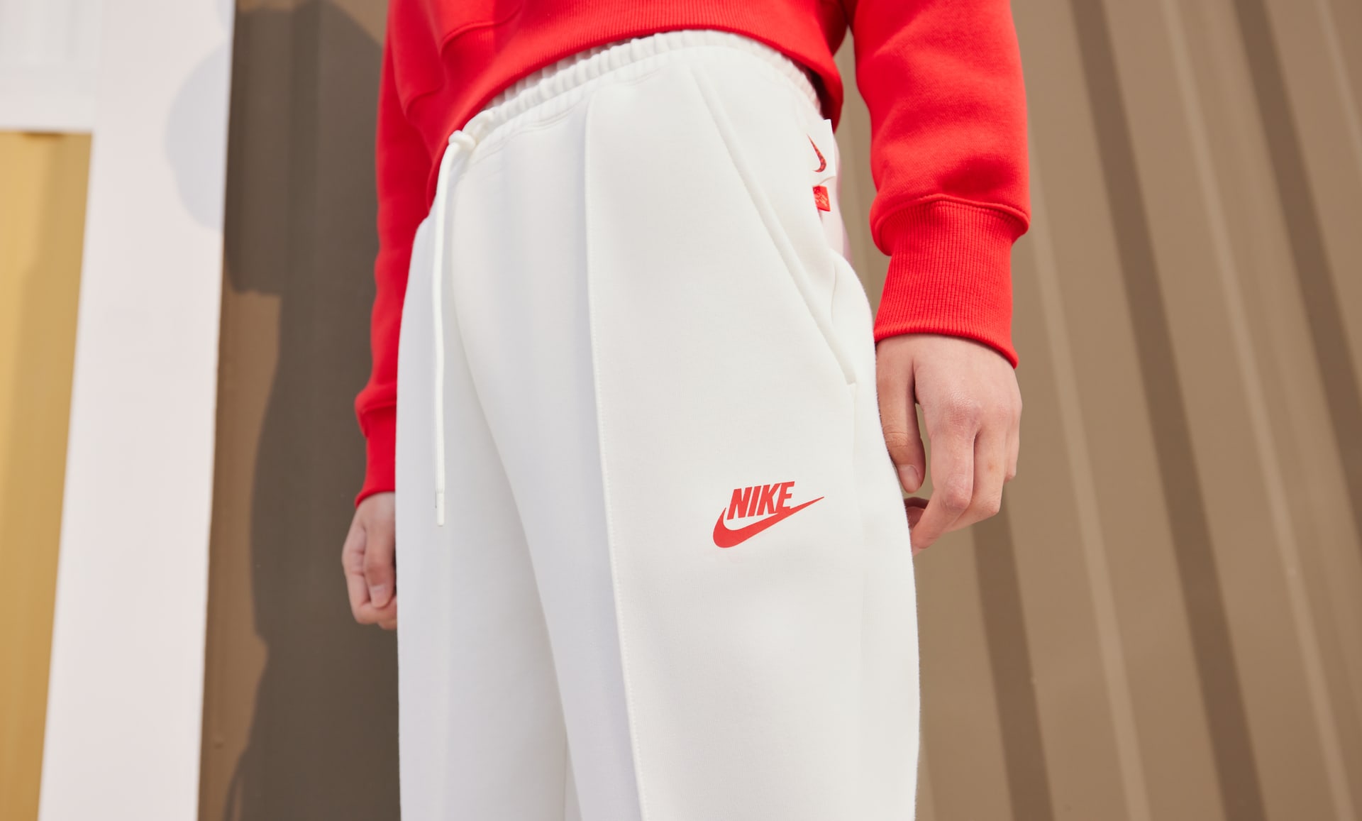 Nike Sportswear Tech Fleece 女子中腰长裤-NIKE 中文官方网站