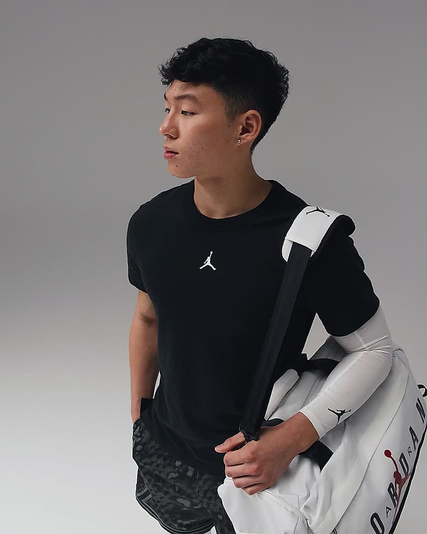 Jordan Dri-FIT Sport 男子速干运动上衣-NIKE 中文官方网站